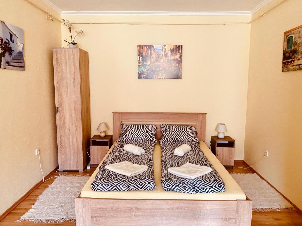Victoria Apartman Егер Екстериор снимка