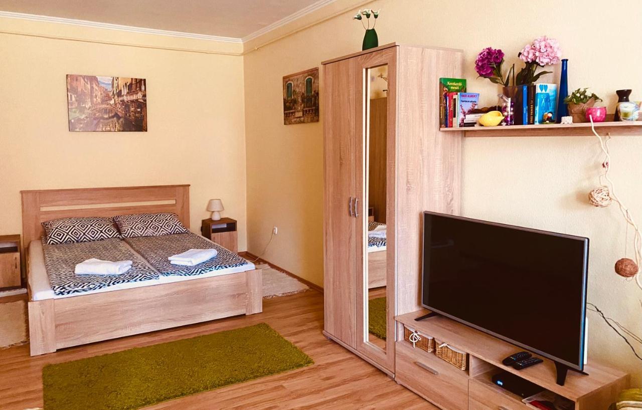 Victoria Apartman Егер Екстериор снимка